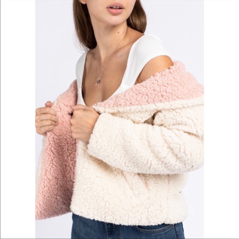 REVERSIBLE Fluffy Teddy Pink and Ivory Jacket - Picture 3 of 8